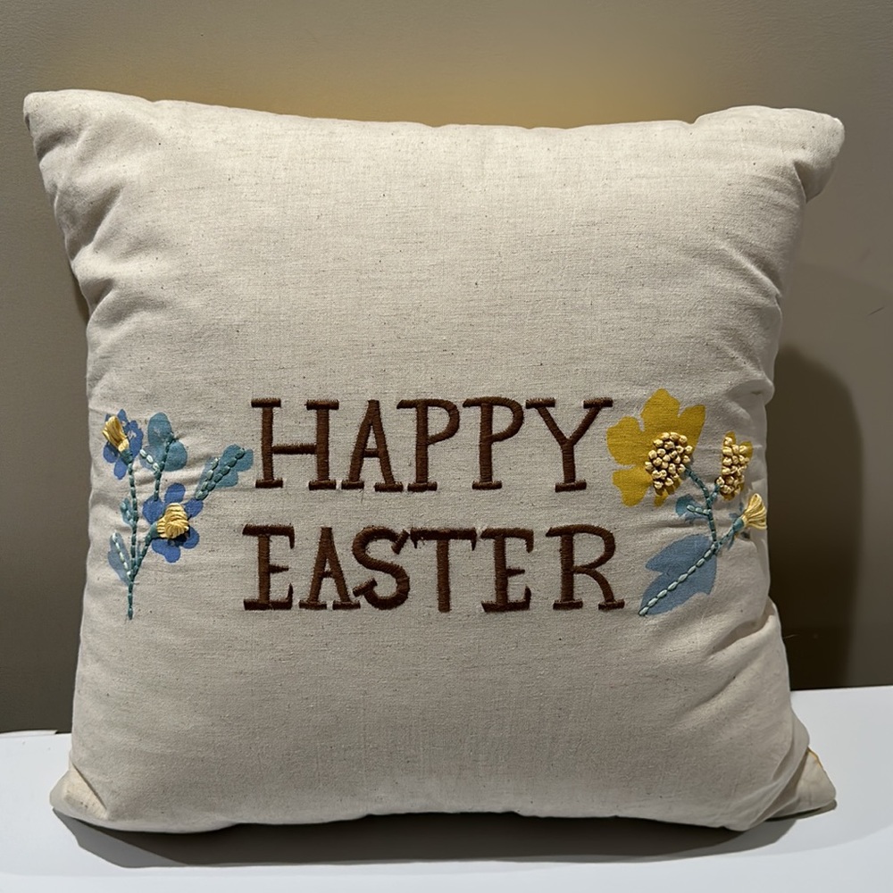 COPY - 🌸NEW 🐣 Easter  THRESHOLD Decorative Pillow 18in x 18in. - Picture 9 of 15